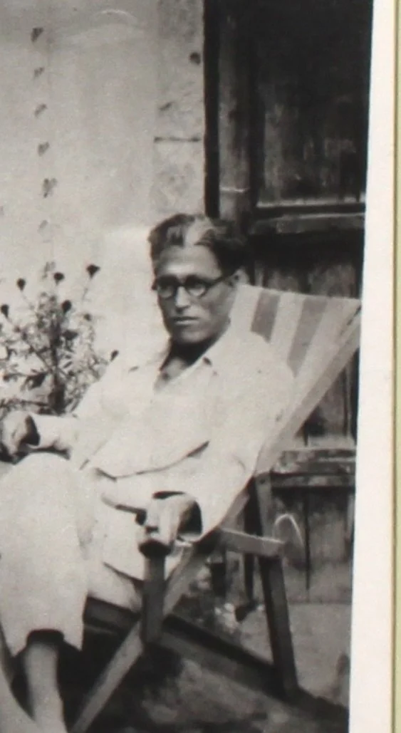 Hikmet Kıvılcımlı şezlongda (1940, IISH)